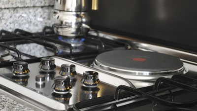 Comment changer les plaques chauffantes d’une cuisinière ?