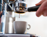 Pourquoi la cafetière expresso ne coule plus ?